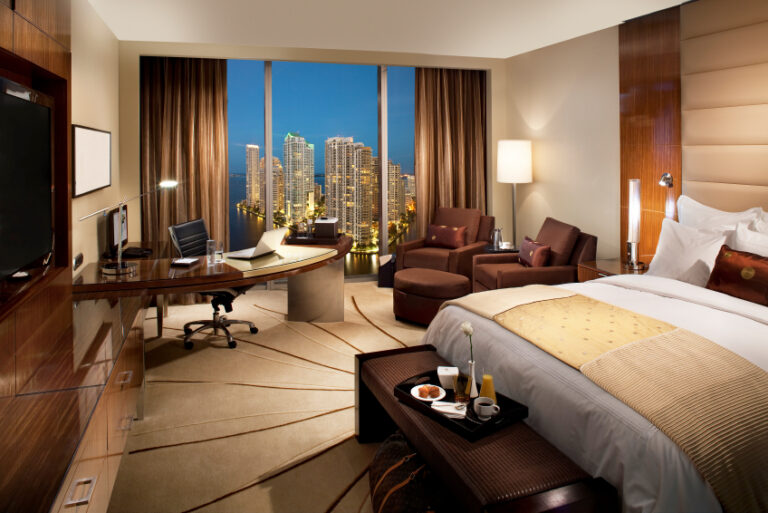 How to manage luxury hotel upgrades: A strategic audit of inventory leverage.